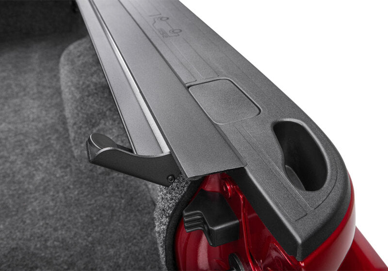BAK 99-07 Ford Super Duty Revolver X4s 8ft Bed Cover