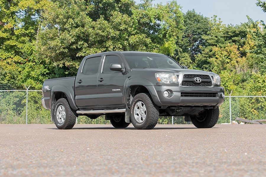 Rough Country 2 Inch leveling Kit Tacoma (2005-2023)
