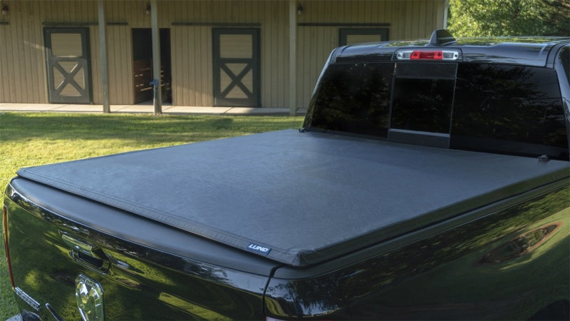 Lund 19-23 Ford Ranger (6ft Bed) Genesis Tri-Fold Tonneau Cover - Black