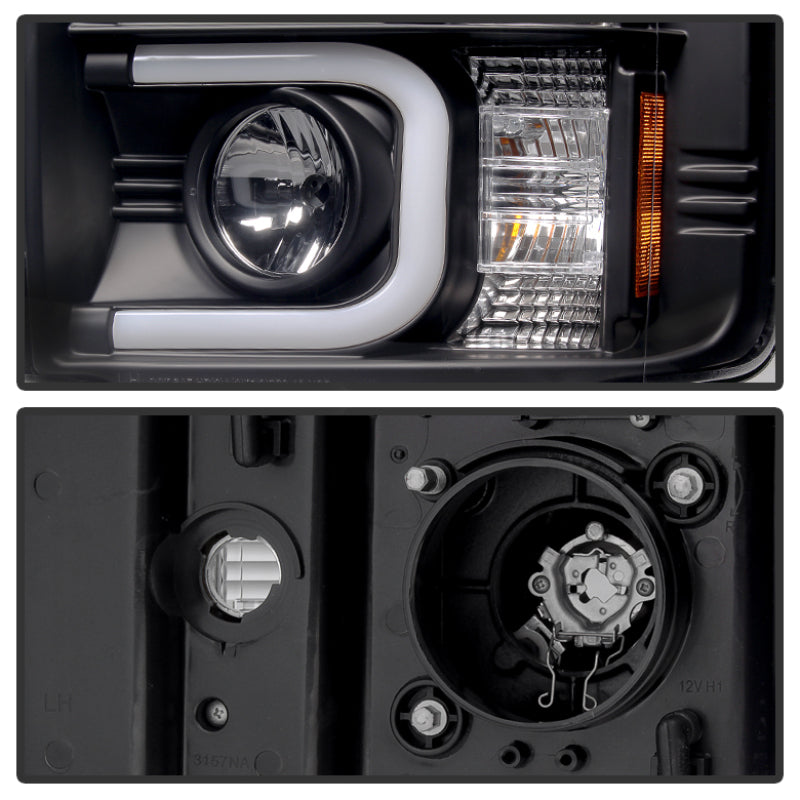 
                      
                        Spyder Chevy Silverado 2014-16 2500 HD Projector Headlights Light Bar DRL Blk PRO-YD-CSHD14-LBDRL-BK
                      
                    