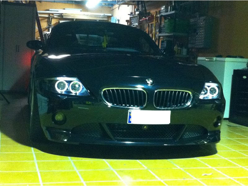 
                      
                        Spyder BMW Z4 03-08 Projector Headlights Xenon/HID Model Only - LED Halo Black PRO-YD-BMWZ403-HID-BK
                      
                    