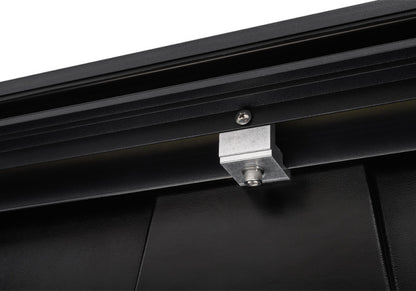 Roll-N-Lock 2022 Toyota Tundra (66.7in. Bed Length) A-Series XT Retractable Tonneau Cover