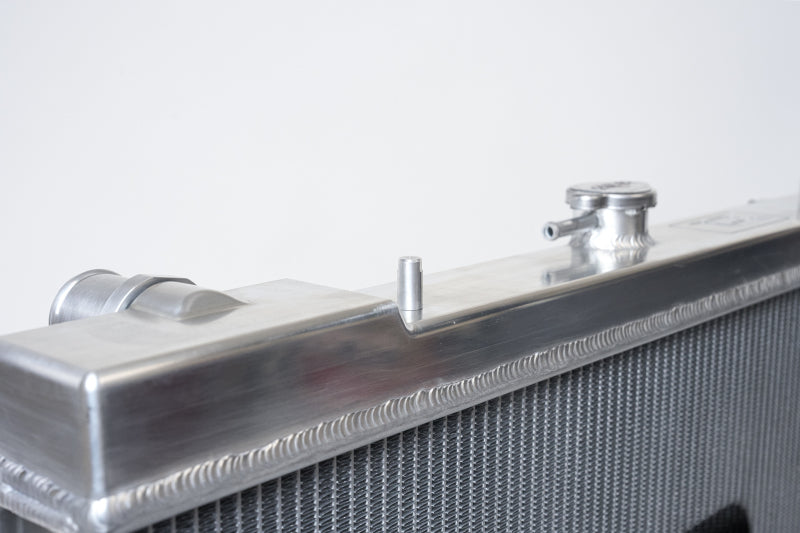 
                      
                        CSF R32 Nissan Skyline GT-R / GT-S Full Billet Aluminum High-Performance Radiator - Raw Finish
                      
                    