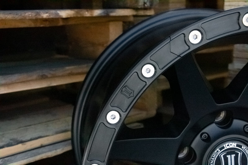 
                      
                        ICON 17in Compression/Alpha/Rebound Wheel Rock Ring Kit (20 Bolt)
                      
                    