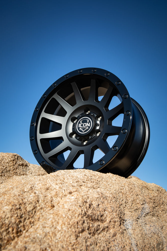 
                      
                        ICON Compression 18x9 6x5.5 0mm Offset 5in BS 106.1mm Bore Double Black Wheel
                      
                    