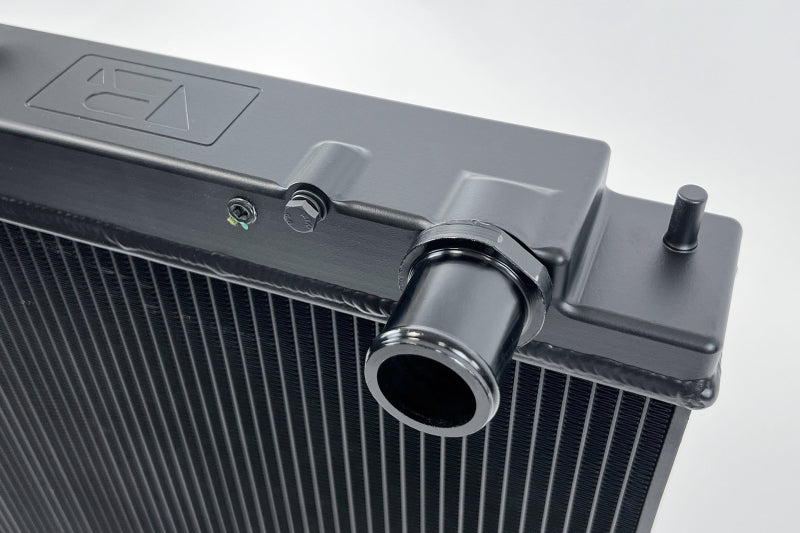 
                      
                        CSF Nissan R33 Skyline GT-R/GTS Full Billet Aluminum High-Performance Radiator - Black
                      
                    
