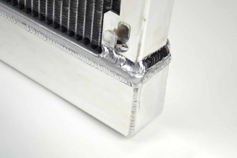 
                      
                        CSF 06-10 Hummer H3/H3T 3.5L/3.7L/5.3L Radiator
                      
                    