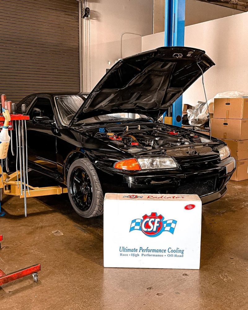 
                      
                        CSF R32 Nissan Skyline GT-R / GT-S Full Billet Aluminum High-Performance Radiator - Raw Finish
                      
                    