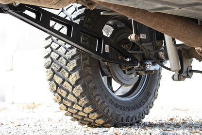 Traction Bar Kit - Inverted U-bolts - 0-6 Inch - Ford F-250 Super Duty (08-16)